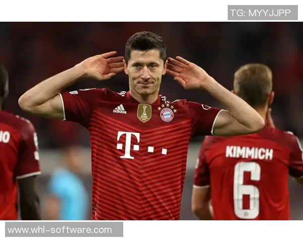 莱万重返安联球场引发拜仁球迷愤怒反响称其忘恩负义 莱万重返安联球场引发拜仁球迷愤怒反响称其忘恩负义