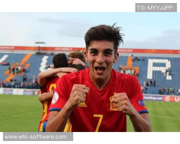 费兰托雷斯的崛起之路:从青训天才到世界足坛新星的传奇旅程 费兰托雷斯的崛起之路:从青训天才到世界足坛新星的传奇旅程