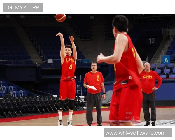 解放军与北京男篮激战正酣谁能在赛场上夺得最终胜利