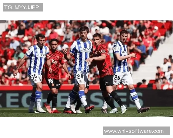 皇家社会与比利的精彩对决揭示西甲联赛的激烈竞争与球队实力较量 皇家社会与比利的精彩对决揭示西甲联赛的激烈竞争与球队实力较量